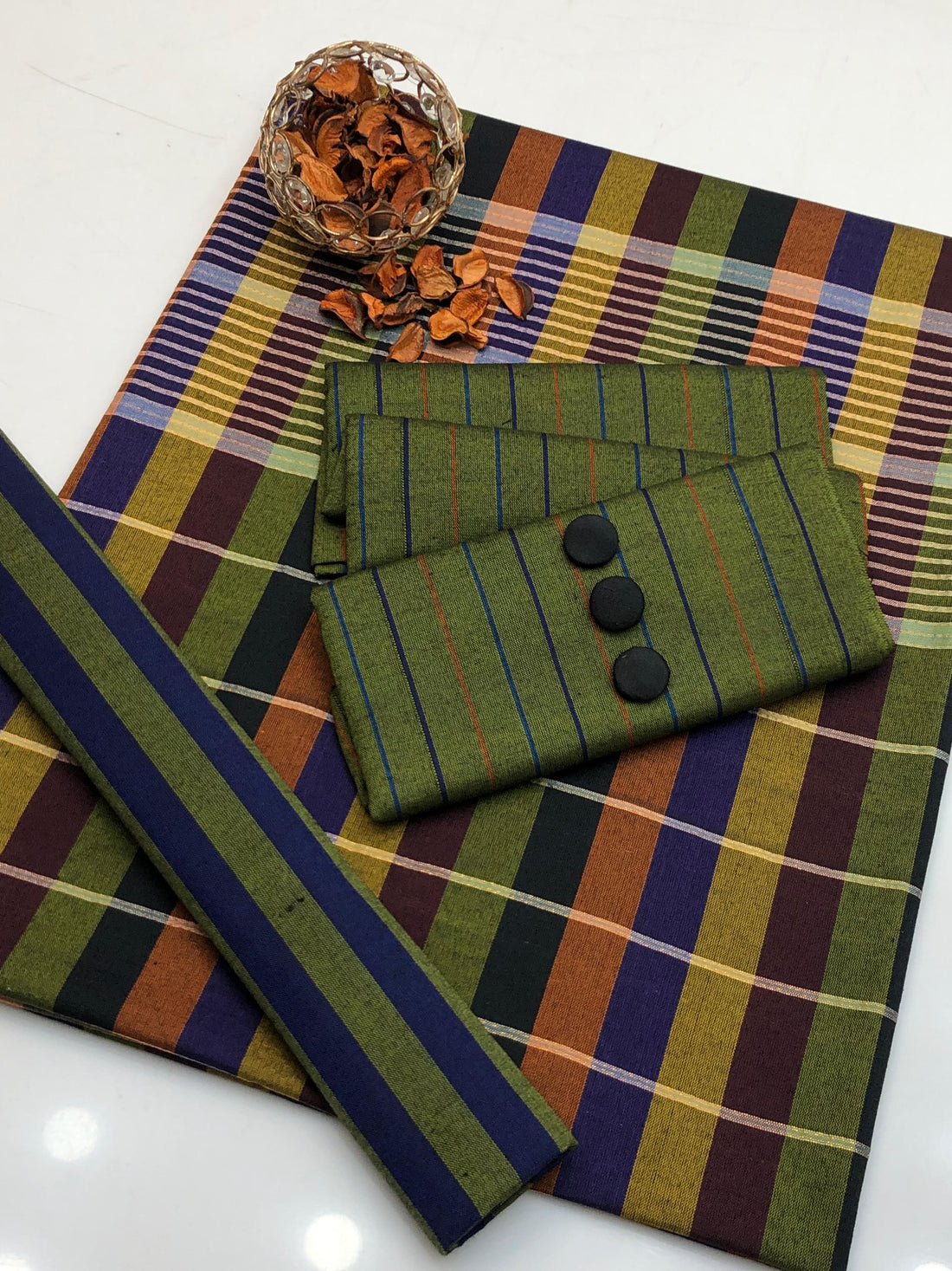 Unstitched Autumn Grace 3-Piece suit (Green Purple)